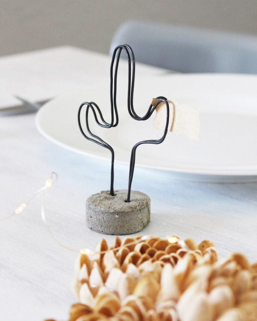 DIY: Tischkärtchenhalter in Kakteenform basteln | Tinkerhome - Einfache DIYs für Zuhause