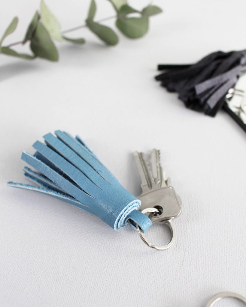 DIY Lederquaste als Schlüsselanhänger - Muttertagsgeschenk | Tinkerhome - Einfache DIYs für dein Zuhause