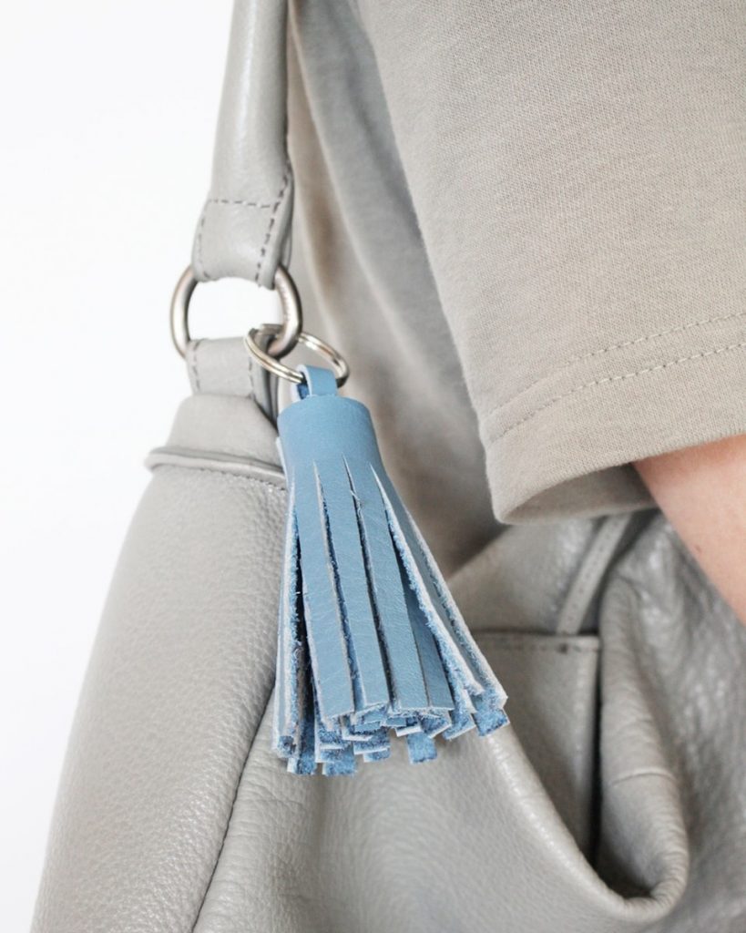 DIY Lederquaste als Taschenanhänger | Tinkerhome - Einfache DIYs für dein Zuhause