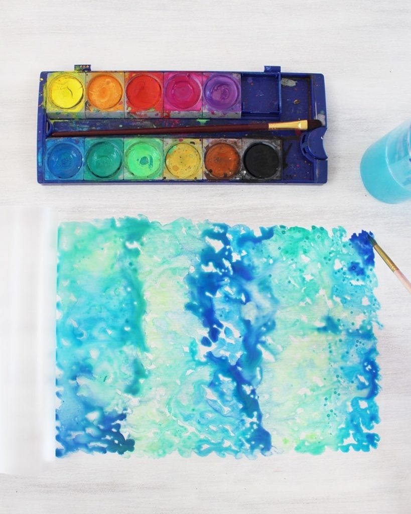 Geschenke zum Muttertag und Vatertag : DIY Lesezeichen mit Wasserfarben basteln | Tinkerhome - Einfache DIYs für dein Zuhause