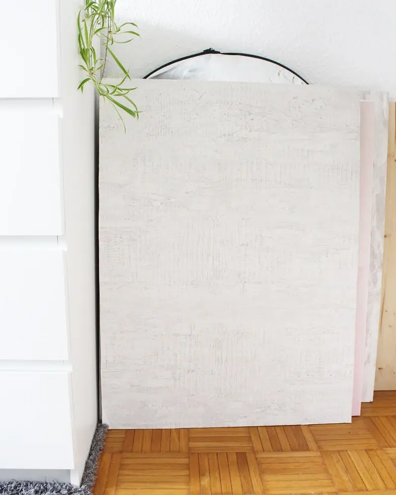 Ich zeige wie du eine Bastelecke einrichten, einen DIY Basteltisch bauen und deine Bastelsachen aufbewahren kannst - inkl. DIY Overhead Stativ Bastelecke einrichten und Bastelsachen aufbewahren | Tinkerhome - Einfache DIYs für dein Zuhause