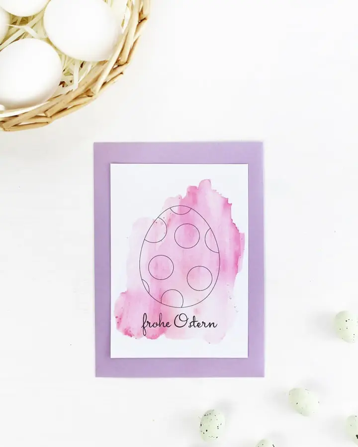 Verschicke kleine Ostergrüße an deine Liebsten mit meinen modernen Osterkarten zum Ausdrucken. Du kannst meine Motive sowohl als Klappkarten, als auch als Postkarten nutzen. Jetzt kaufen & bequem zuhause ausdrucken! 14 moderne Osterkarten zum Ausdrucken als PDF Datei – Perfekt für DIY Ostergrüße | Tinkerhome - Einfache DIYs für dein Zuhause