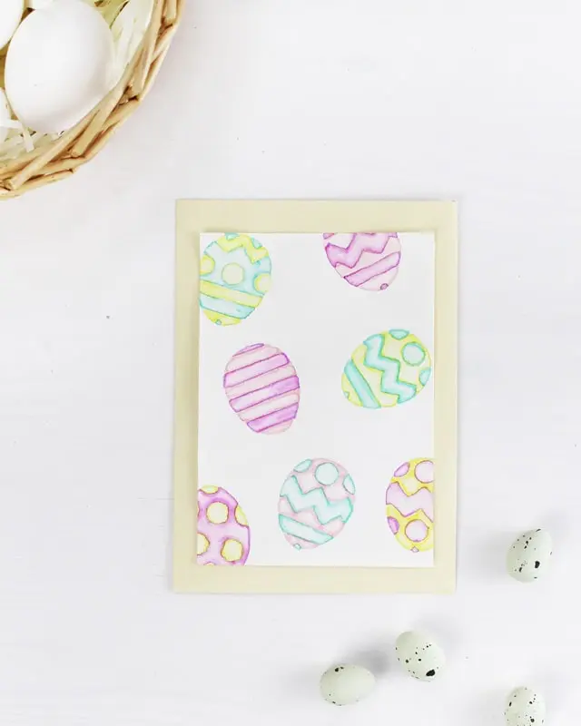 Hier kannst du dir meine selbst erstellten Bastelvorlagen als PDF-Datei runterladen. Du kannst die Downloaddateien zum Basteln oder zum Verschönern von Geschenken nutzen. Diese Bastelvorlagen sind alle kostenlos. Die passenden Anleitungen zu den Vorlagen findest du auf meinem DIY Blog. Diese sind in den PDF-Dateien oder im Text immer verlinkt, sodass du diese schnell findest. Vorlage: DIY Osterprint zum Ausmalen | Tinkerhome - Einfache DIYs für dein Zuhause