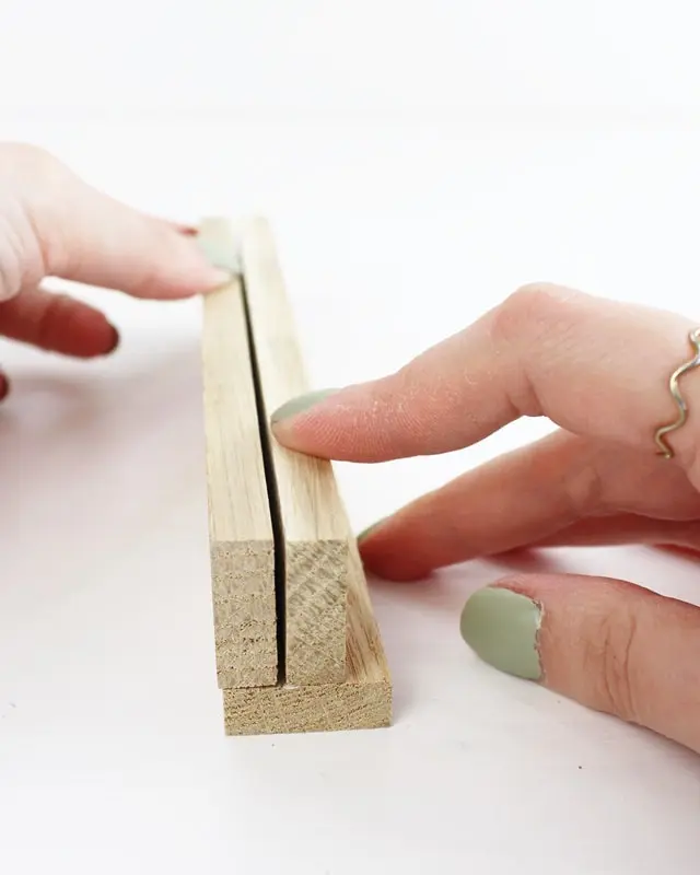 Bald ist Ostern und da habe ich mir natürlich schon Gedanken zu den Ostergeschenken und den Geschenkverpackungen gemacht. Eins steht fest: die Geschenke sollen nachhaltig verpackt werden und natürlich schön aussehen! Meine Ideen habe ich in diesem Blogbeitrag zusammengetragen. Nachhaltige DIY Geschenkverpackung Ostern - diy verpackung geschenk gutschein ostern 18