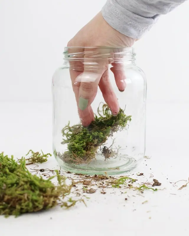 Bald ist Ostern und da habe ich mir natürlich schon Gedanken zu den Ostergeschenken und den Geschenkverpackungen gemacht. Eins steht fest: die Geschenke sollen nachhaltig verpackt werden und natürlich schön aussehen! Meine Ideen habe ich in diesem Blogbeitrag zusammengetragen. Nachhaltige DIY Geschenkverpackung Ostern - diy verpackung geschenk gutschein ostern 2