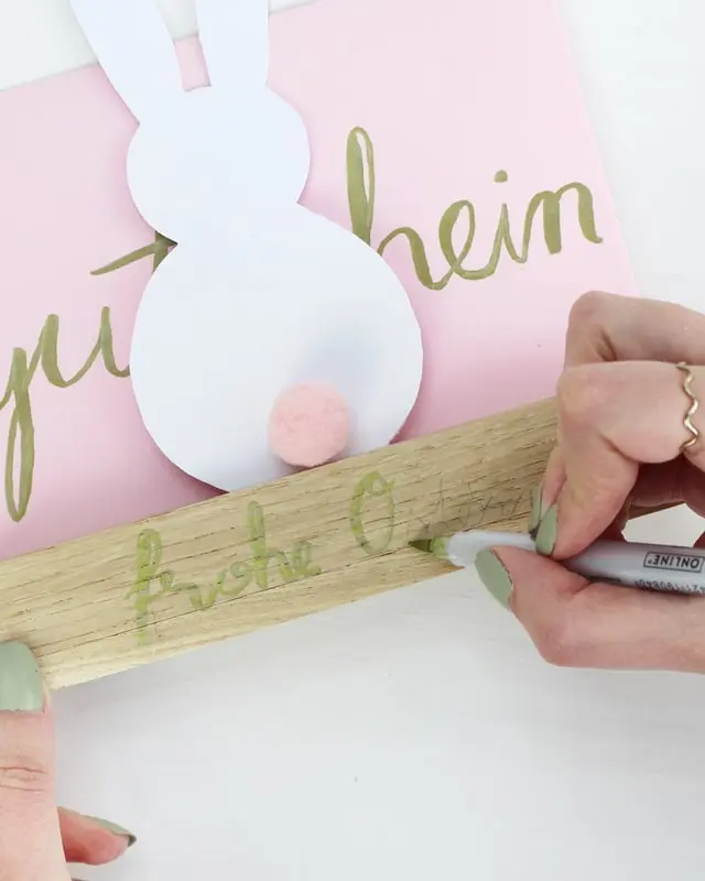 Bald ist Ostern und da habe ich mir natürlich schon Gedanken zu den Ostergeschenken und den Geschenkverpackungen gemacht. Eins steht fest: die Geschenke sollen nachhaltig verpackt werden und natürlich schön aussehen! Meine Ideen habe ich in diesem Blogbeitrag zusammengetragen. Nachhaltige DIY Geschenkverpackung Ostern - diy verpackung geschenk gutschein ostern 23