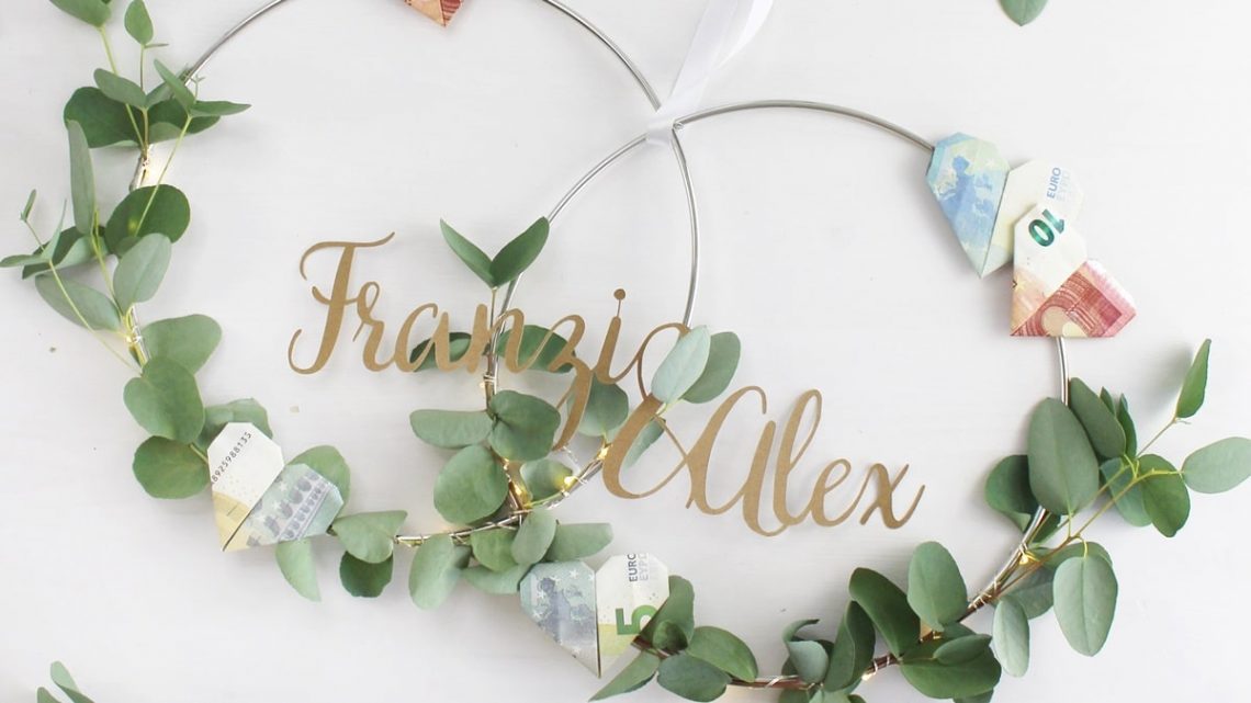 Persönliches DIY Geldgeschenk zur Hochzeit basteln | Tinkerhome - Einfache DIYs für dein Zuhause