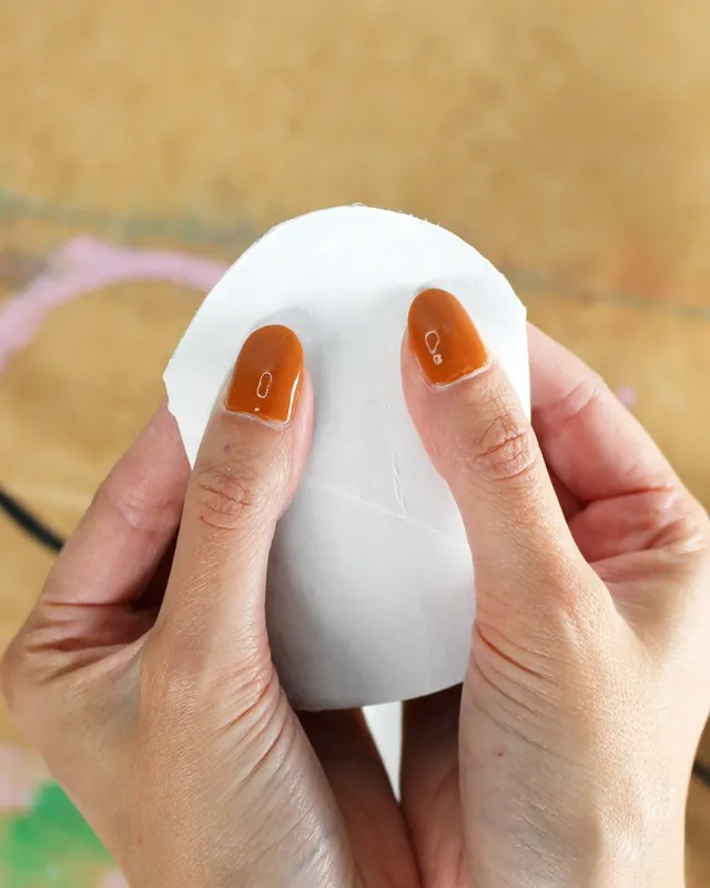 DIY Gespenster basteln: 8 gruselig einfache Halloween Geister - diy geister aus toilettenpapierrollen basteln 5