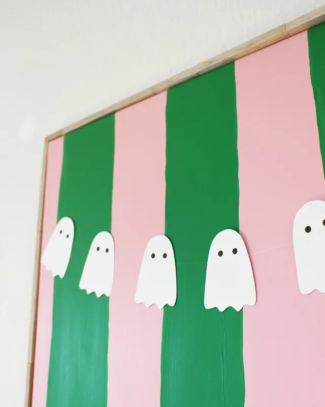DIY Gespenster basteln: 8 gruselig einfache Halloween Geister - diy geister girlande 3