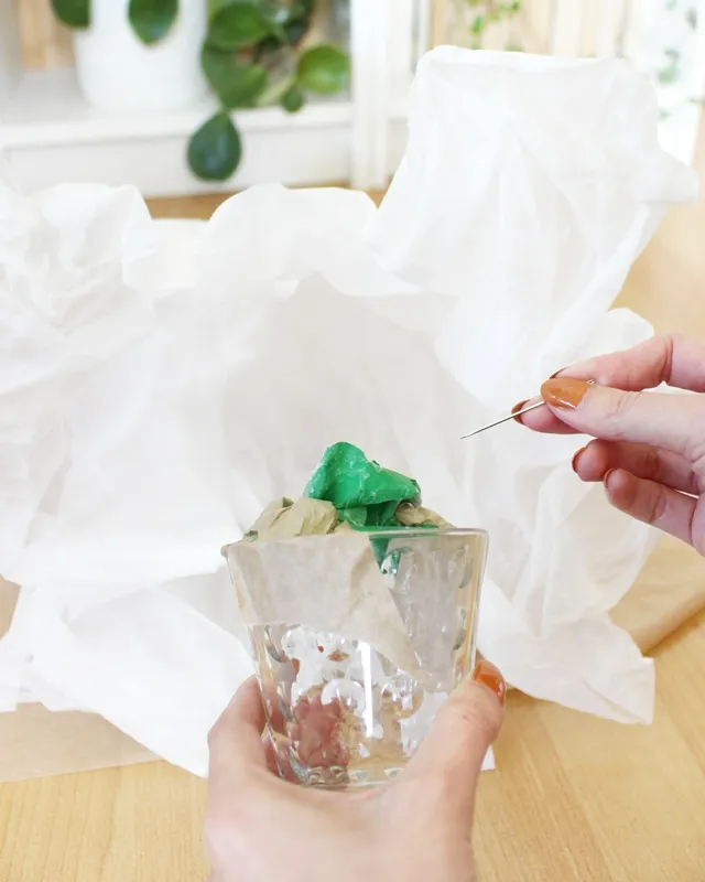 DIY Gespenster basteln: 8 gruselig einfache Halloween Geister - diy schwebende halloween gespenster basteln 16