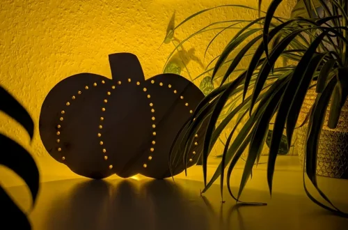 DIY Herbstdeko: Kürbis aus Holz basteln | Tinkerhome - Einfache DIYs für dein Zuhause